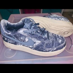 COPY - Nike AF1 crushed velvet material 7womens 5…